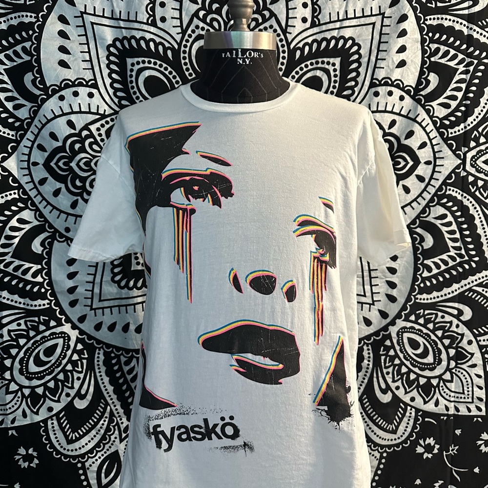 White Graphic Men's Shirt